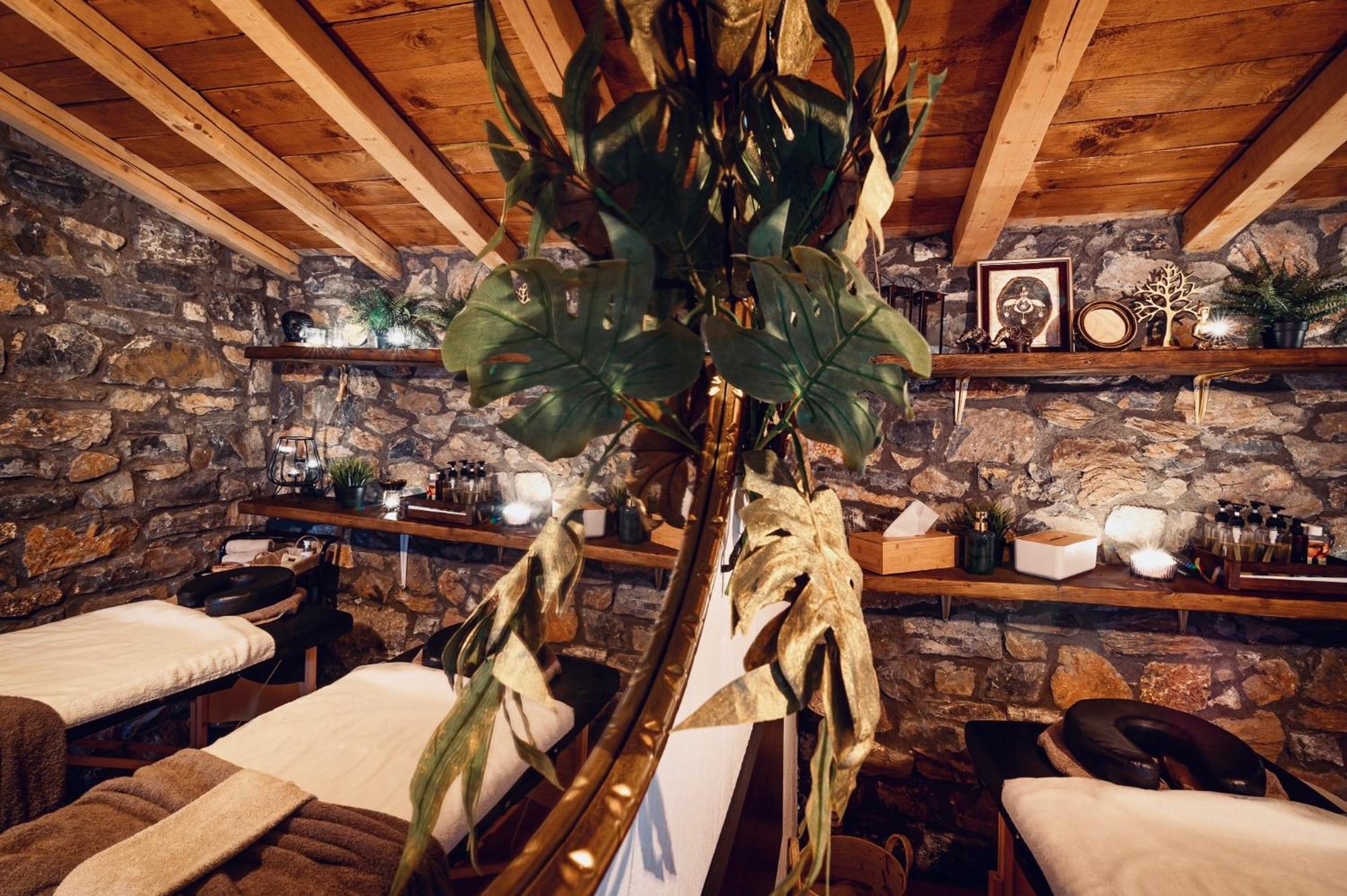 4 Seasons Premium Chalet Палайос-Агиос-Атанасиос Экстерьер фото