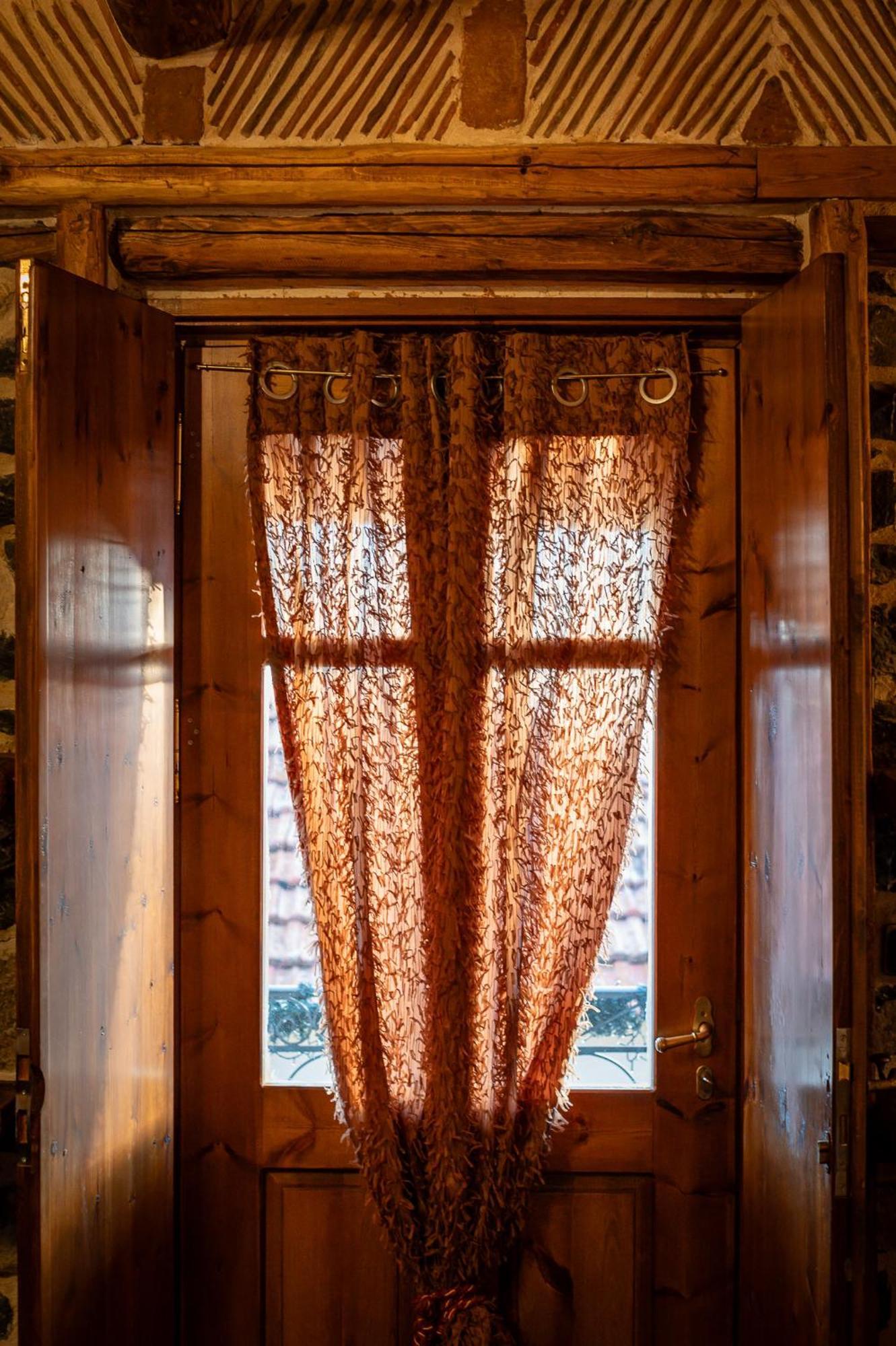 4 Seasons Premium Chalet Палайос-Агиос-Атанасиос Экстерьер фото