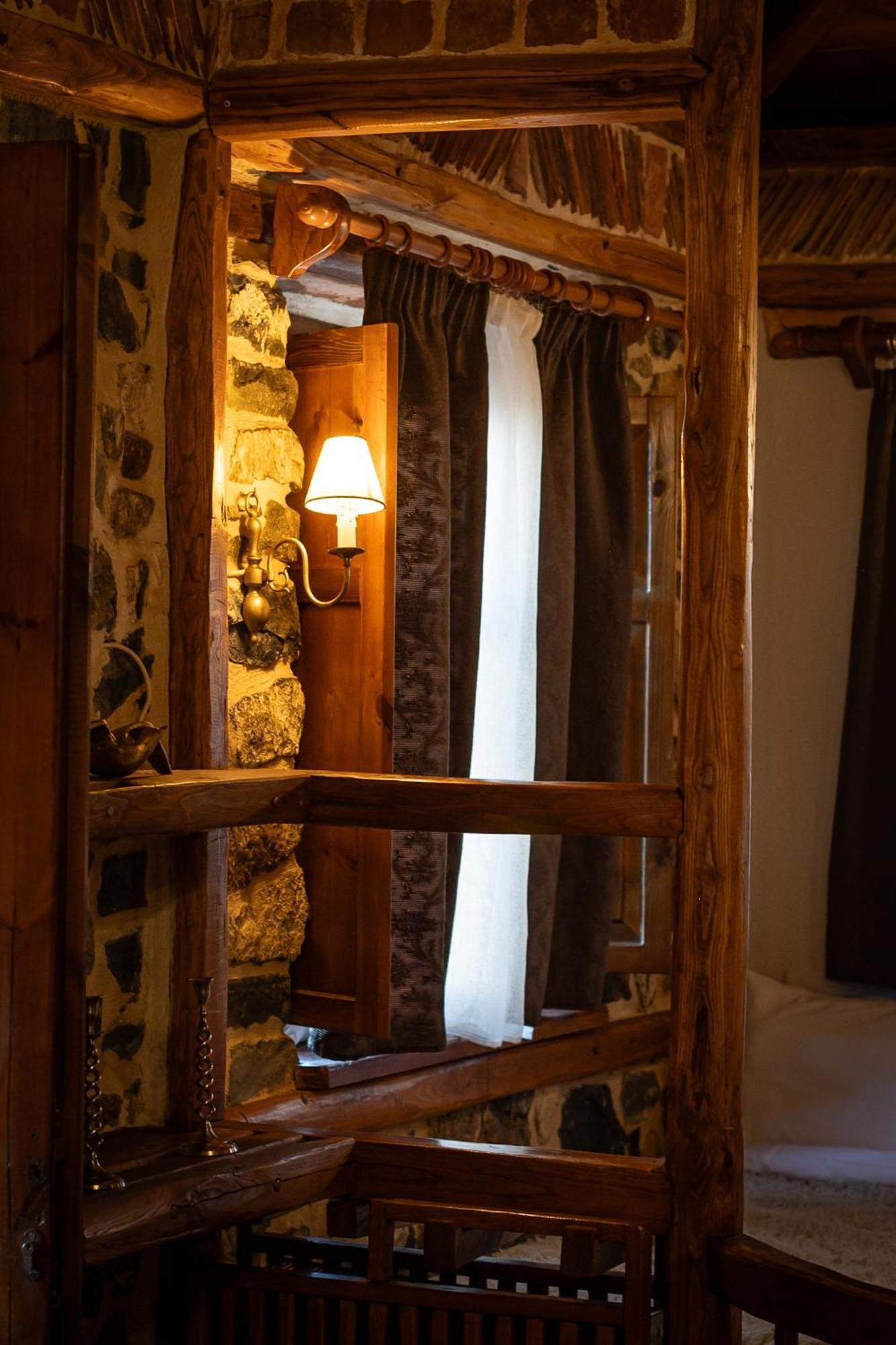 4 Seasons Premium Chalet Палайос-Агиос-Атанасиос Экстерьер фото