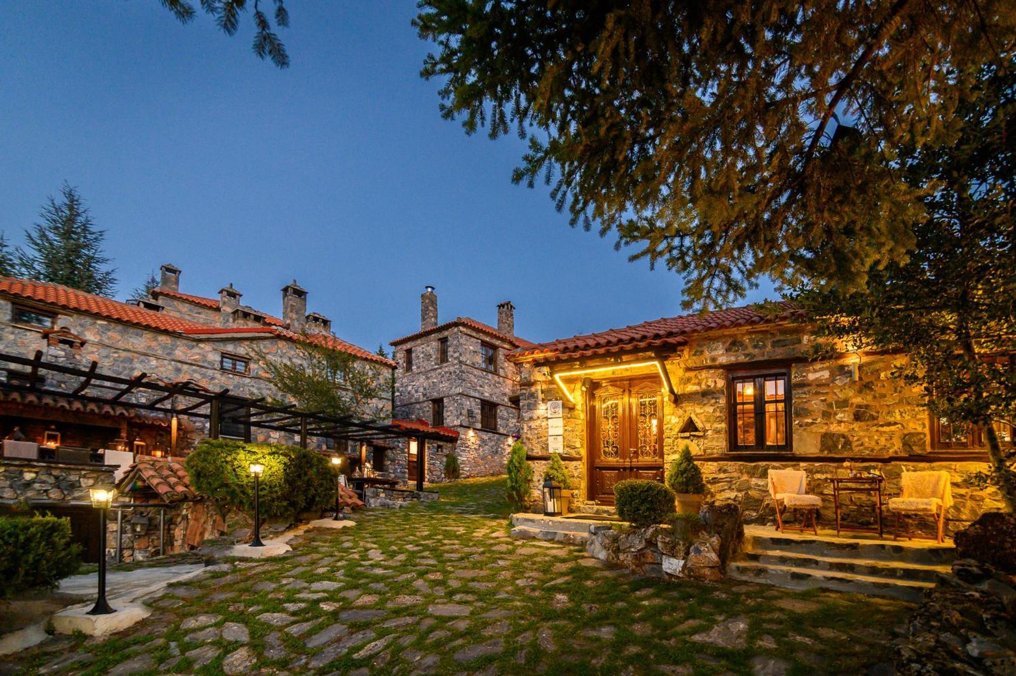 4 Seasons Premium Chalet Палайос-Агиос-Атанасиос Экстерьер фото